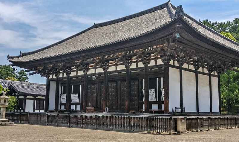 Salle d'or à l'Est au Temple Kôfuku-ji