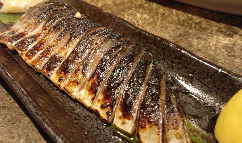Izakaya Rakuchin à Shibuya - poisson maquereau