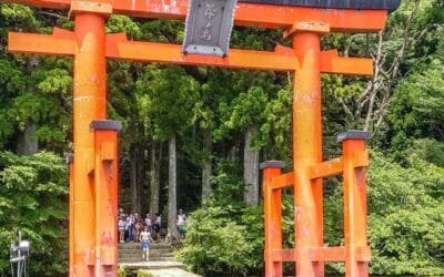 Hakone-jinja : le sanctuaire au bord du lac Ashi à Hakone