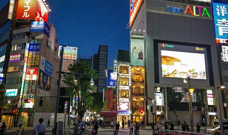 Guide Shinjuku - Gare de l'Est : ruelle commerçante