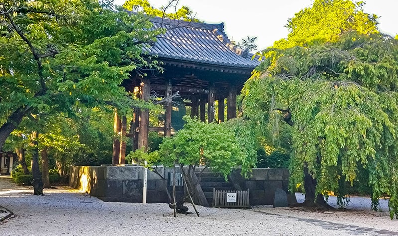 Cloche au temple Zojo-ji à Minato