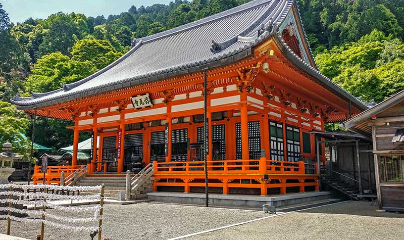 Salle principale du temple Katsuo-ji